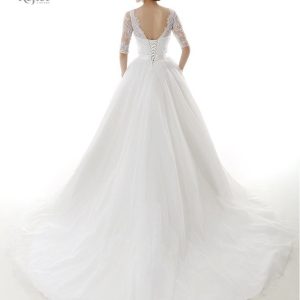 Robe de mariage volumineuse avec tulle délicat