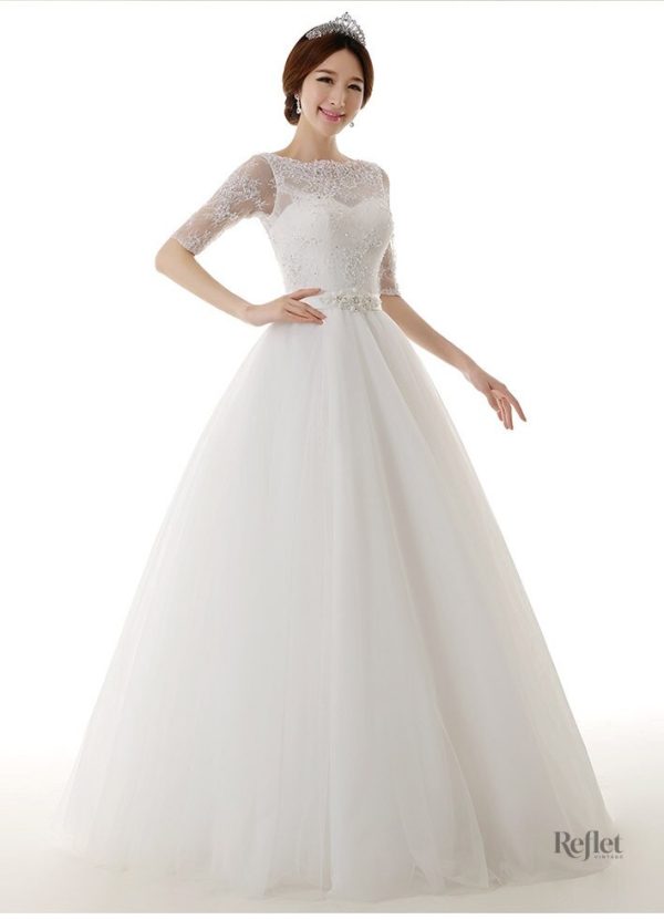 Robe de mariée à traîne majestueuse et romantique