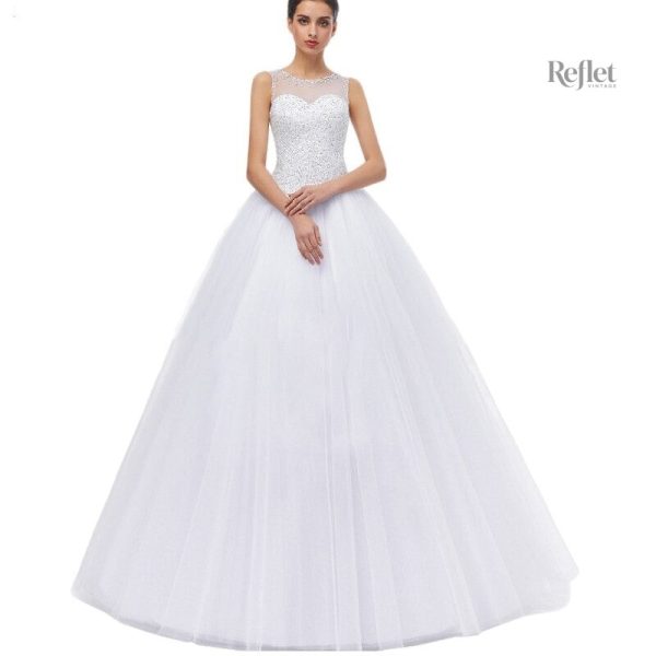 Robe de mariée romantique avec détails raffinés
