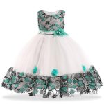 Robe de princesse pour fille élégante et colorée