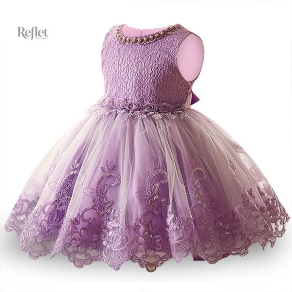 Robe de bal pour jeune fille enjouée