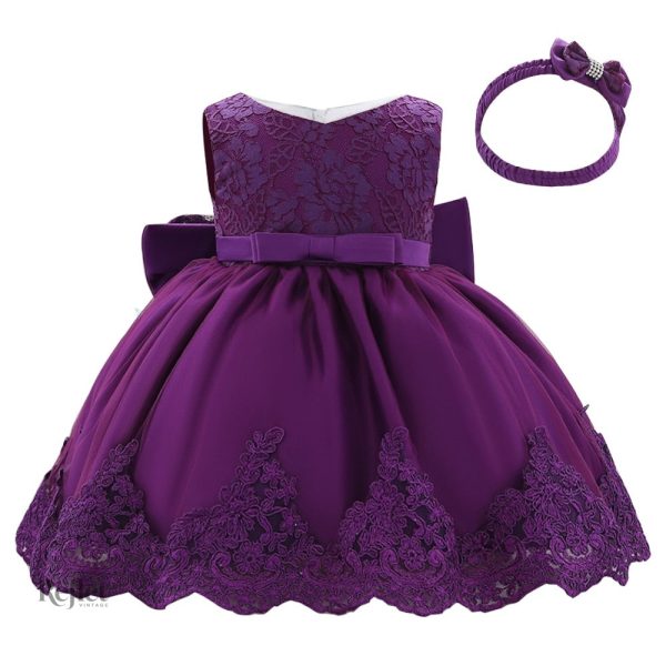 Robe bébé avec un design élégant et intemporel