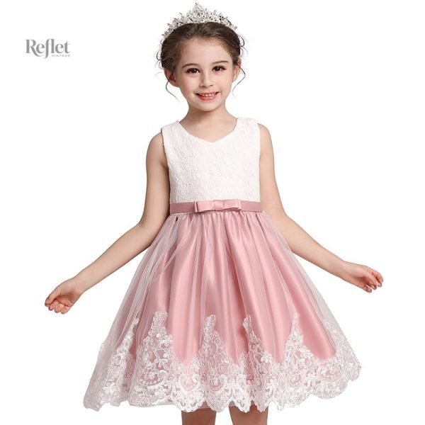 Robe princesse bébé avec encolure délicate