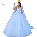 Robe de princesse courte femme élégante et stylée