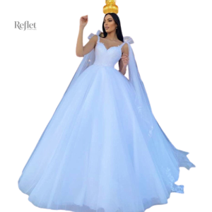 Robe de princesse courte femme élégante et stylée