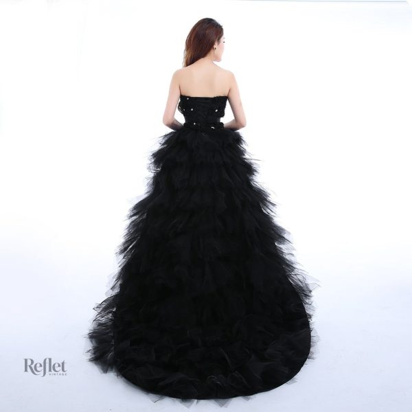 Robe courte idéale pour occasions spéciales, style romantique