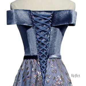 Robe bleu pour femme style princesse, look raffiné
