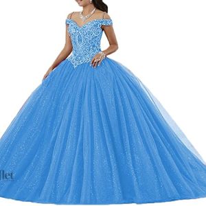 Robe de princesse en bleu ciel, idéale pour les occasions spéciales