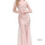 Robe années 20 avec design vintage et glamour festif