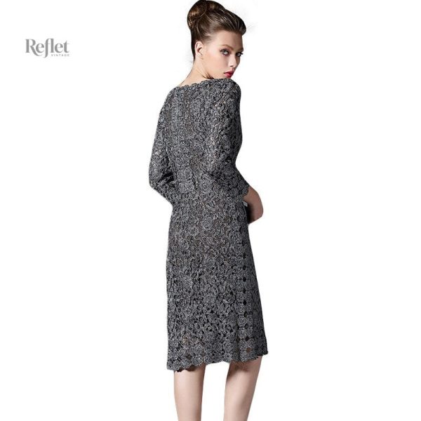 Robe années 30 avec détail en dentelle féminine