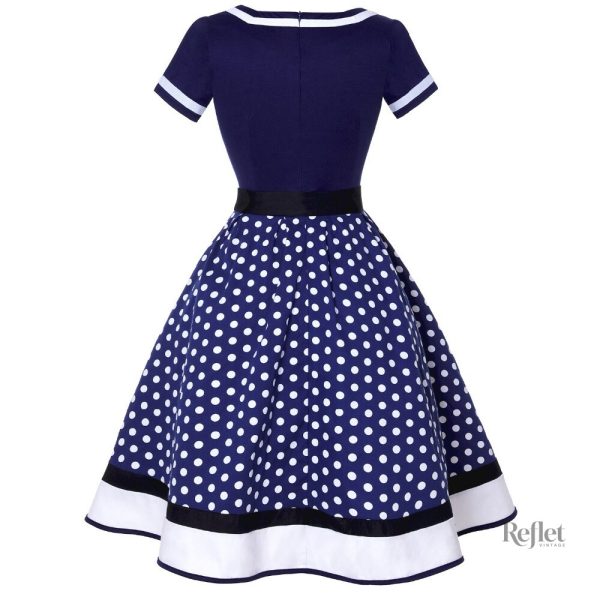 Robe à taille cintrée et jupe ample