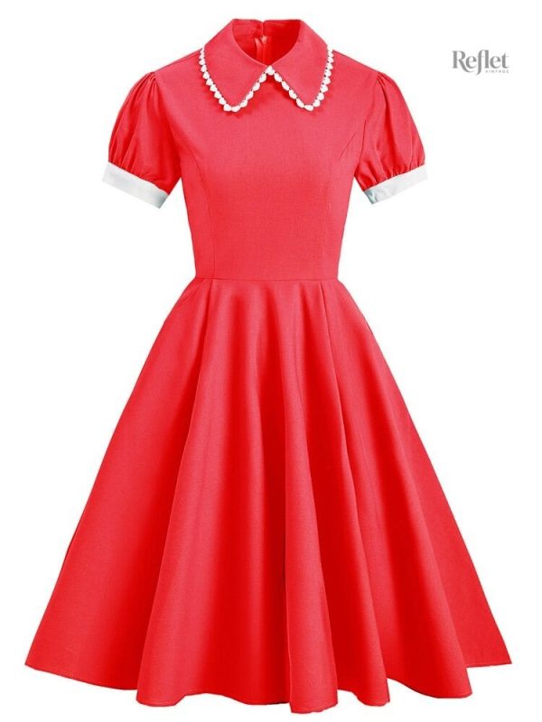 Vêtement tendance années 70, silhouette évasée