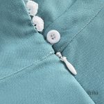 Robe à la mode des années 70, manches évasées