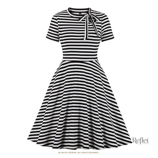 Robe vintage inspirée des années 40, look classique