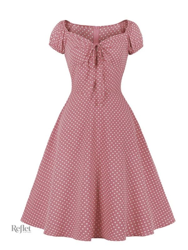 Robe élégante inspirée des années 20 pour l'été