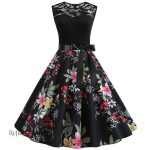 Robe à fleurs évasée pour un look rétro