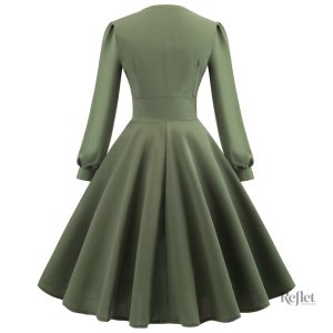 Mode féminine des années 40, robe chic et classique