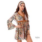 Robe femme années 70, coupe et motifs emblématiques