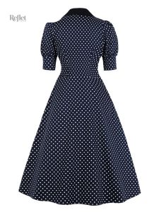 Robe vintage années 40 avec un design classique et raffiné