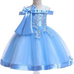 Robe lumineuse pour une petite princesse