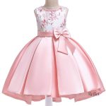 Robe princesse avec jupe évasée
