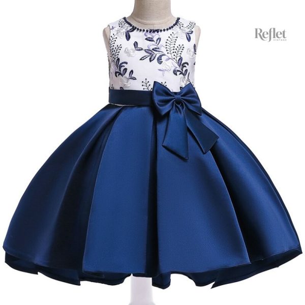 Robe féerique pour cérémonie enfantine