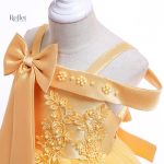 Jolie robe de princesse pour mariage, élégante et raffinée