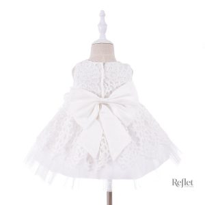 Robe fille avec motifs étoilés pour un look royal