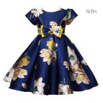 Robe colorée idéale pour des occasions spéciales