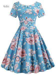 Robe classique fleurie inspirée des années 60