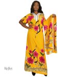 Vêtement féminin fleuri inspiré des années 70