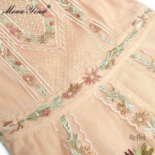 Robe rétro fluide, motif floral années 70