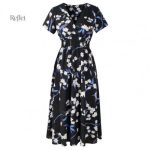 Robe années 40, décolleté séduisant, couleur noire
