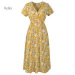 Robe noire sophistiquée, look années 40, décolleté