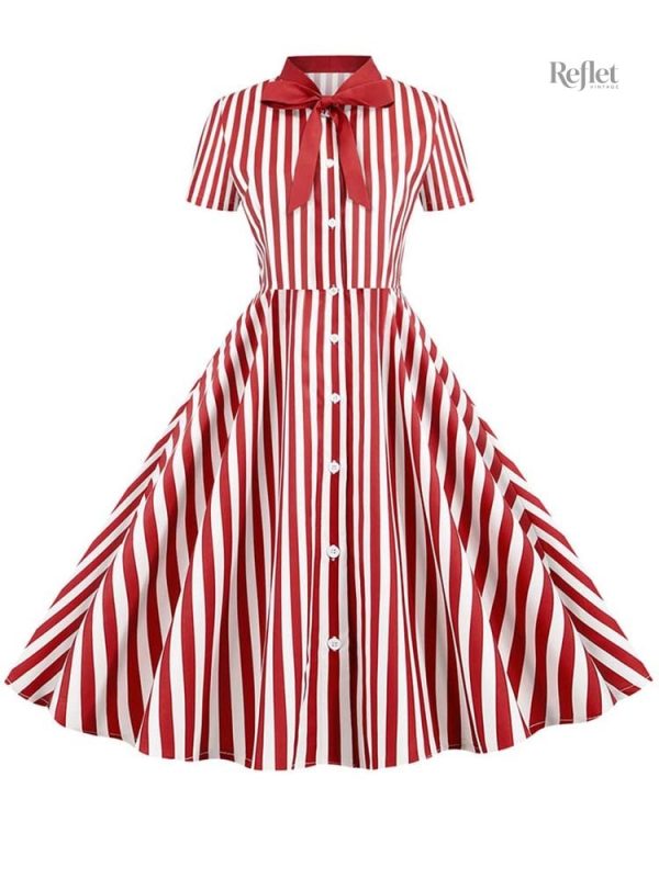 Mode féminine années 70 : robe noire et blanche