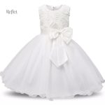 Robe fille classique avec manches