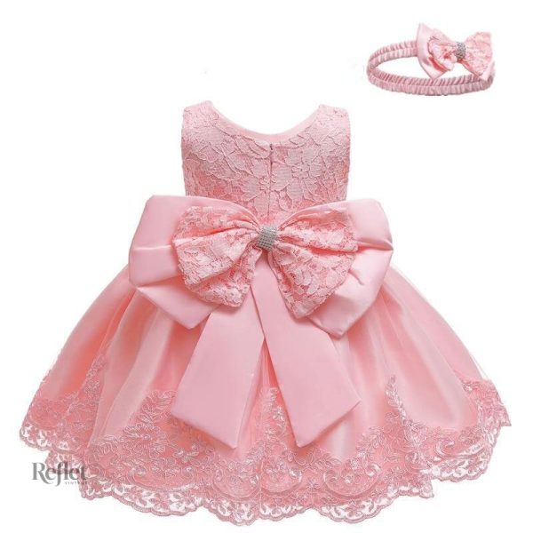 Robe princesse pour bébé, look intemporel