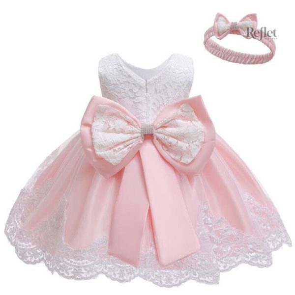 Modèle classique pour fille