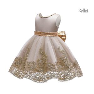 Robe délicate pour occasion spéciale, thème princesse