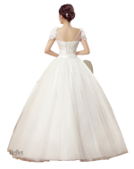Robe de bal féminine blanche, idéale pour soirées et événements