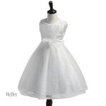 Robe baptême délicate pour petite fille