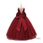 Robe avec bijoux pour mariage