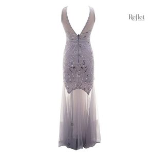 Robe rétro années 20 femme élégante et stylée