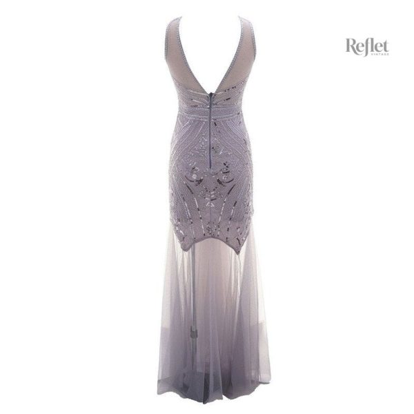 Robe rétro années 20 femme élégante et stylée