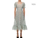 Modèle de robe femme au style rétro des années 30
