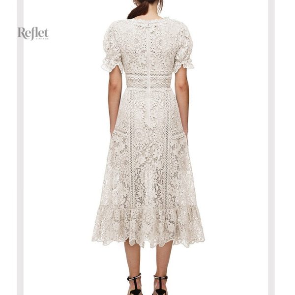 Tenue rétro femme années 30, chic et raffinée