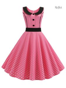 Robe classique rouge à fleurs années 70