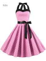 Robe élégante des années 60 sans manches