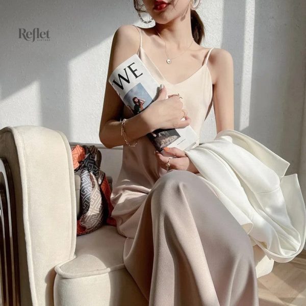 Robe satin à découpes années 20