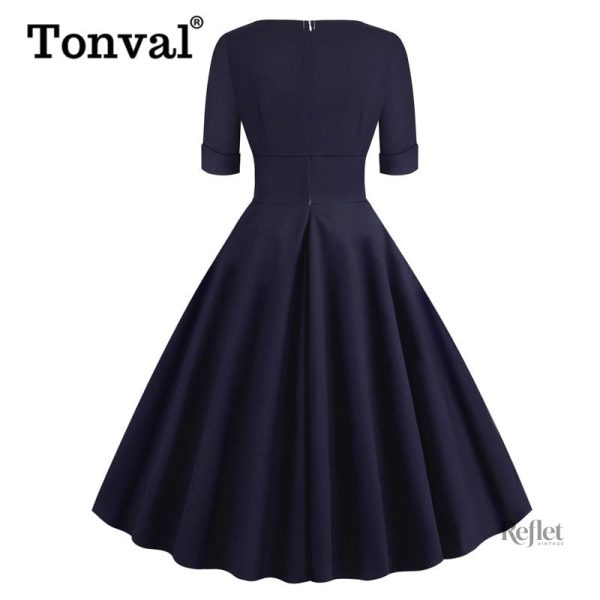 Robe soirée avec taille cintrée, style élégant